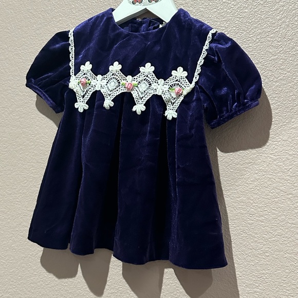 Vintage Pretty as a Picture Girl’s Purple Velvet Top with Lace - 18-24mon - Picture 3 of 9